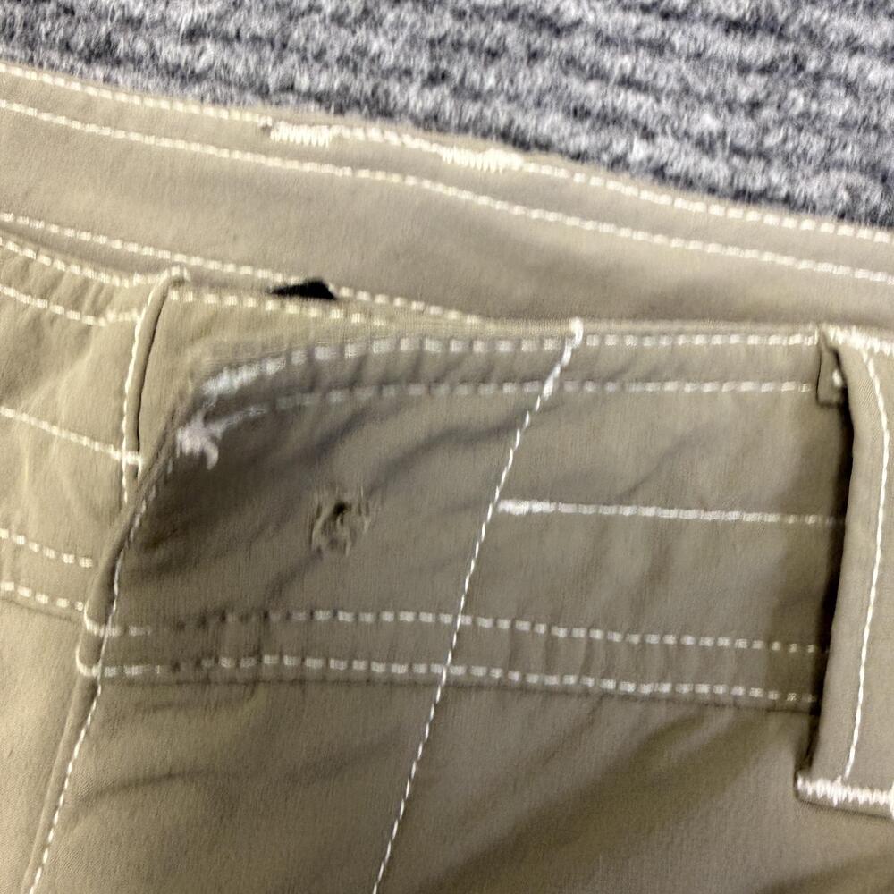 Kuhl Shorts Mens 32 Beige Cargo Hiking Outdoor Performance Stretch 11 Inseam - Picture 6 of 16